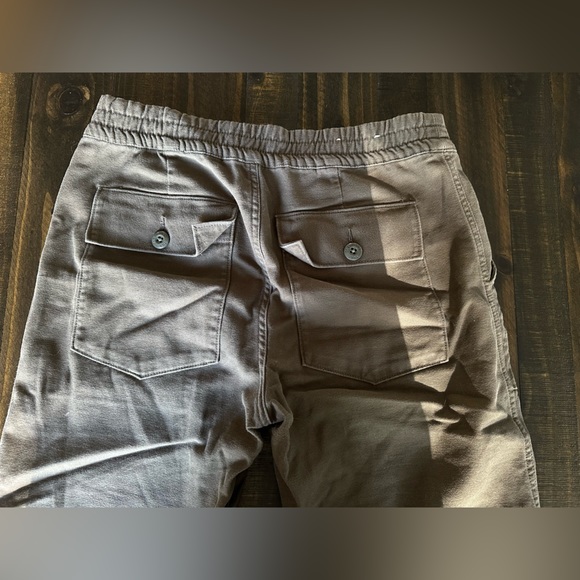 Aritzia TNA Pull On Cargo Pant Jogger Olive Green - Size Small - Picture 2 of 5